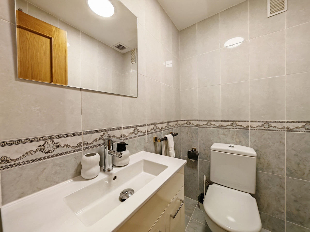 Te koop Middle Floor Apartment Costa Del Sol Riviera Del Sol € 265.000,-