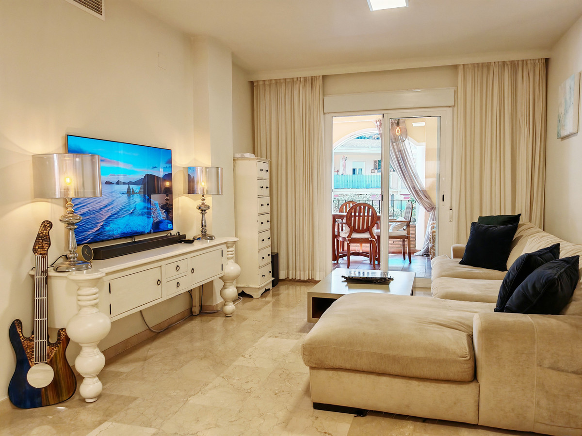 Te koop Middle Floor Apartment Costa Del Sol Riviera Del Sol € 265.000,-