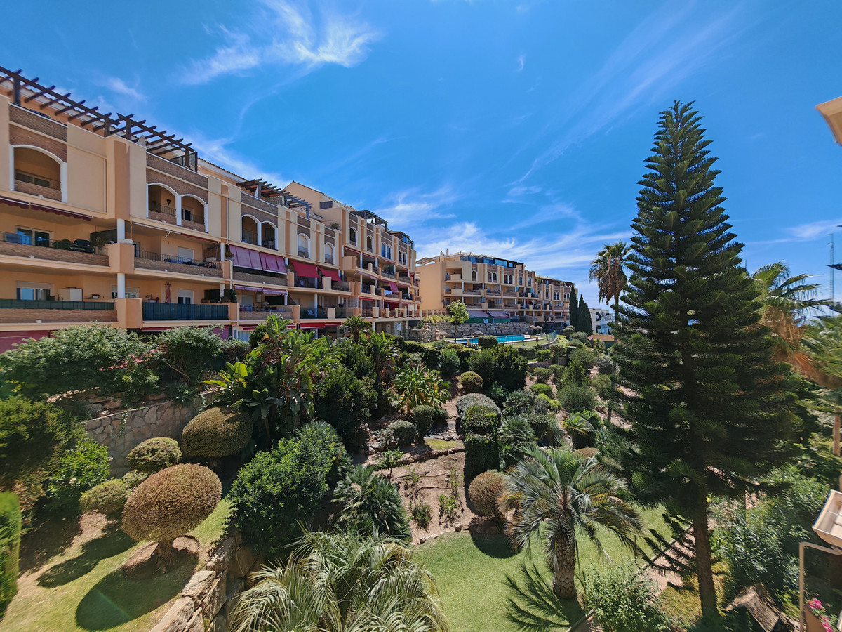 Te koop Middle Floor Apartment Costa Del Sol Riviera Del Sol € 265.000,-