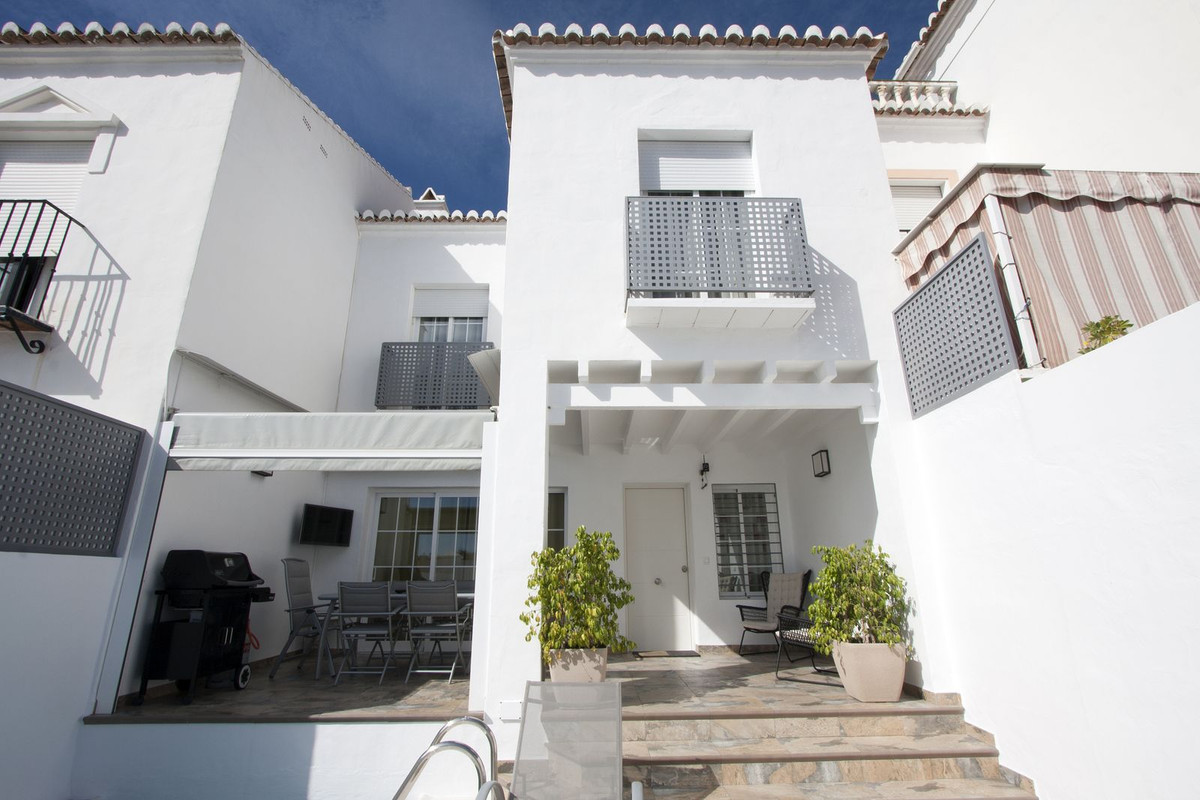 Te koop Herenhuis Costa Del Sol Nerja € 498.000,-