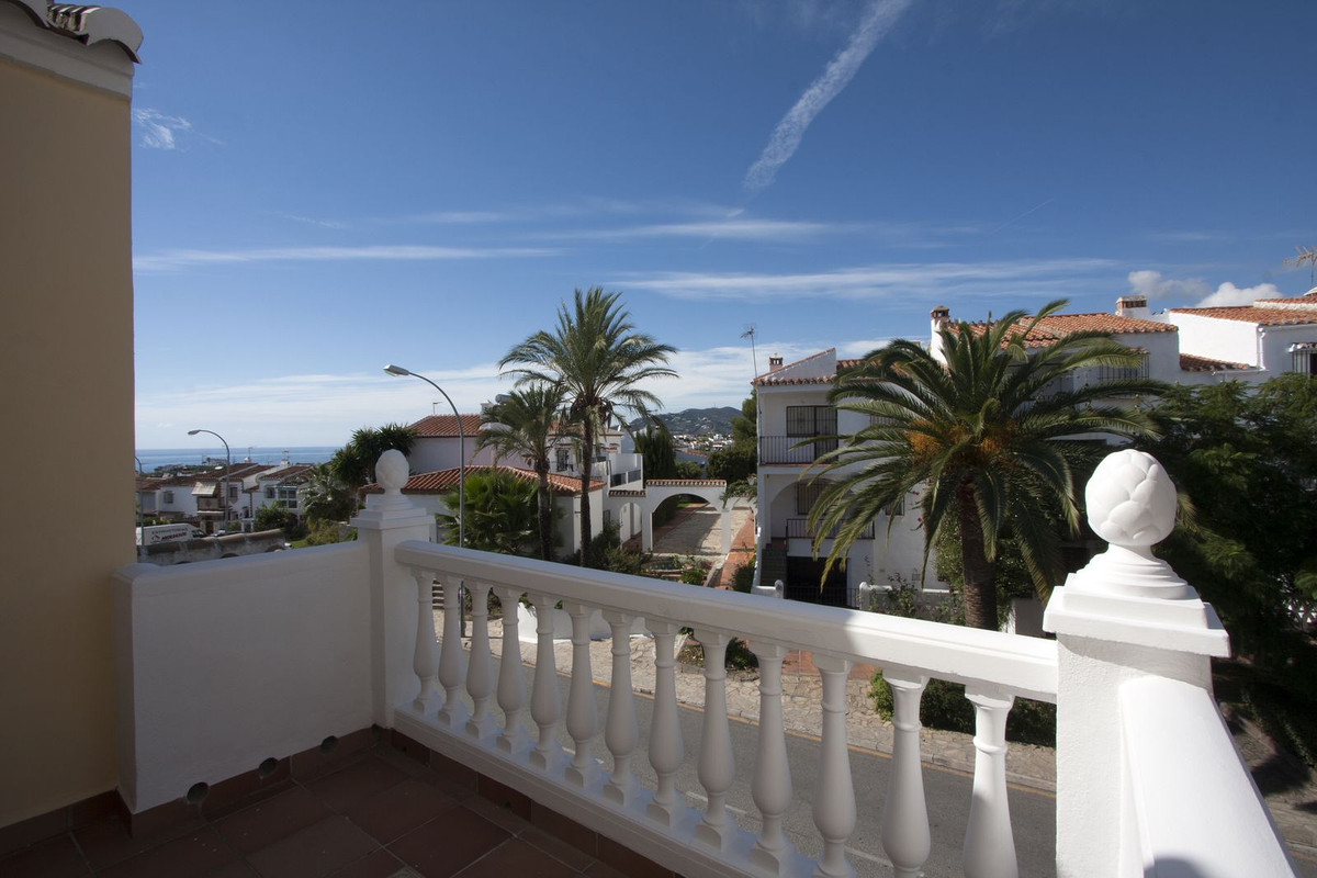 Te koop Herenhuis Costa Del Sol Nerja € 498.000,-
