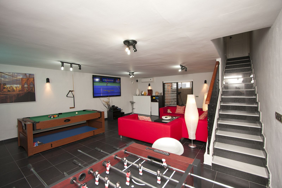 Te koop Herenhuis Costa Del Sol Nerja € 498.000,-