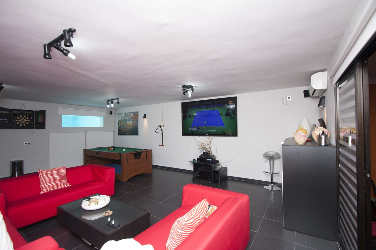 Te koop Herenhuis Costa Del Sol Nerja € 498.000,-