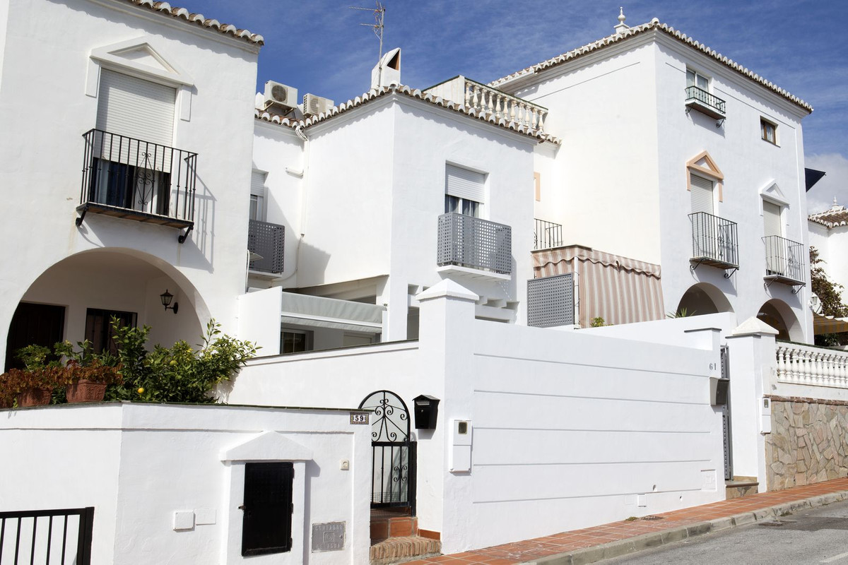 Te koop Herenhuis Costa Del Sol Nerja € 498.000,-