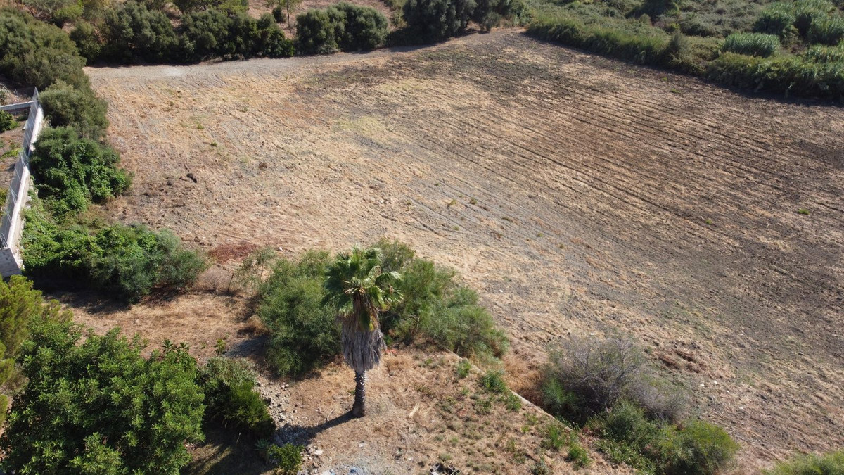 Te koop Grond Costa Del Sol Estepona € 670.000,-