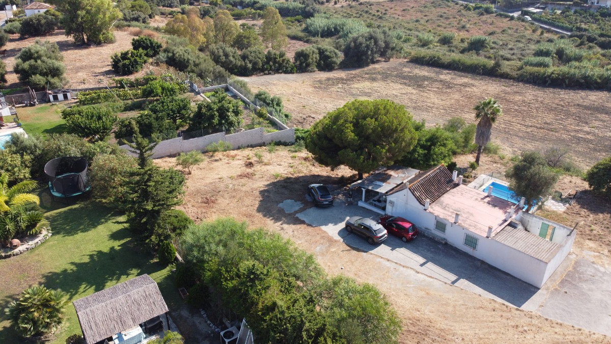 Te koop Grond Costa Del Sol Estepona € 670.000,-