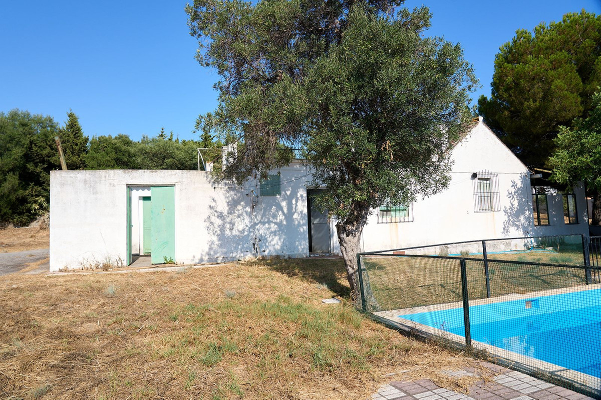 Te koop Grond Costa Del Sol Estepona € 670.000,-