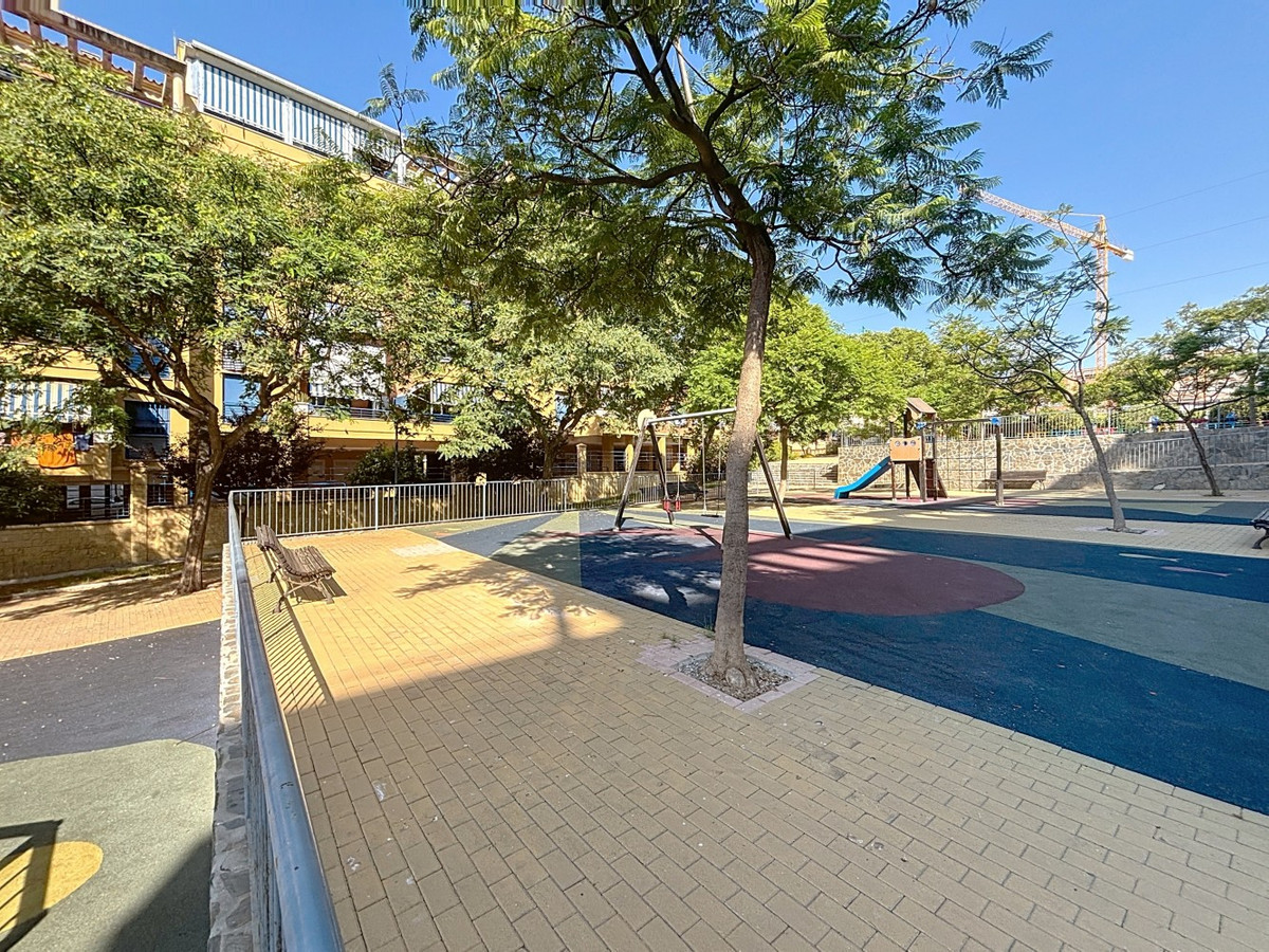 Te koop Middle Floor Apartment Costa Del Sol Torre Del Mar € 274.000,-