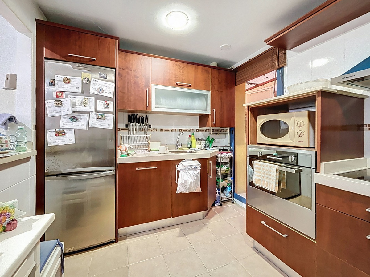 Te koop Middle Floor Apartment Costa Del Sol Torre Del Mar € 274.000,-