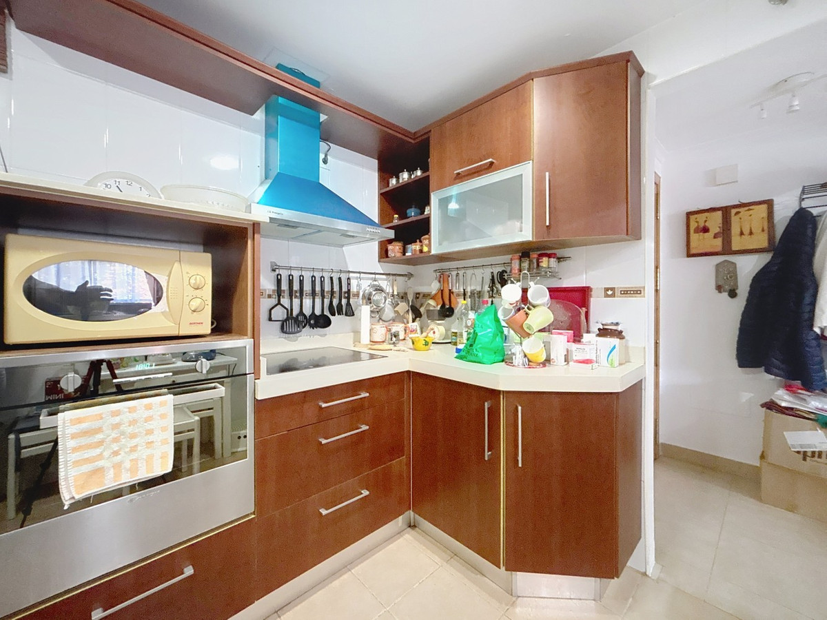 Te koop Middle Floor Apartment Costa Del Sol Torre Del Mar € 274.000,-