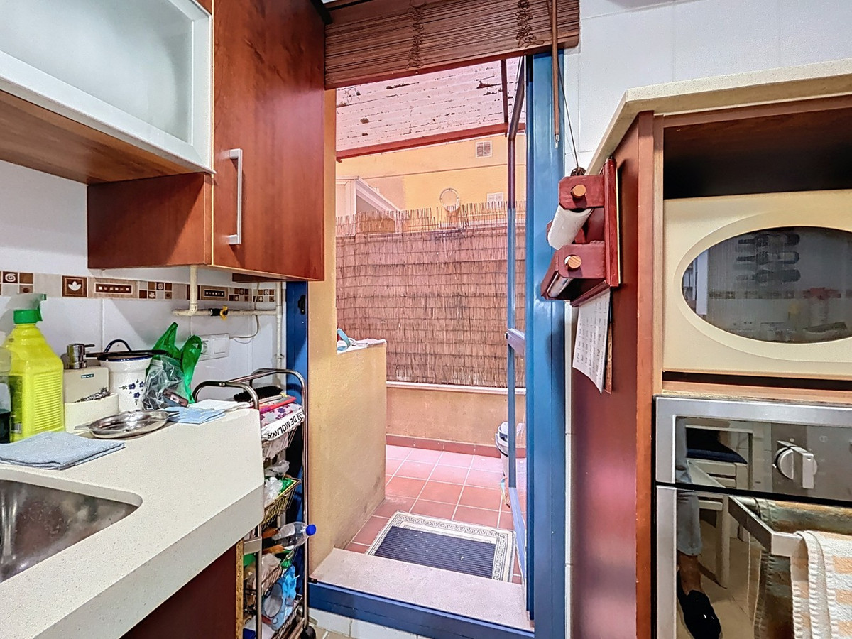 Te koop Middle Floor Apartment Costa Del Sol Torre Del Mar € 274.000,-