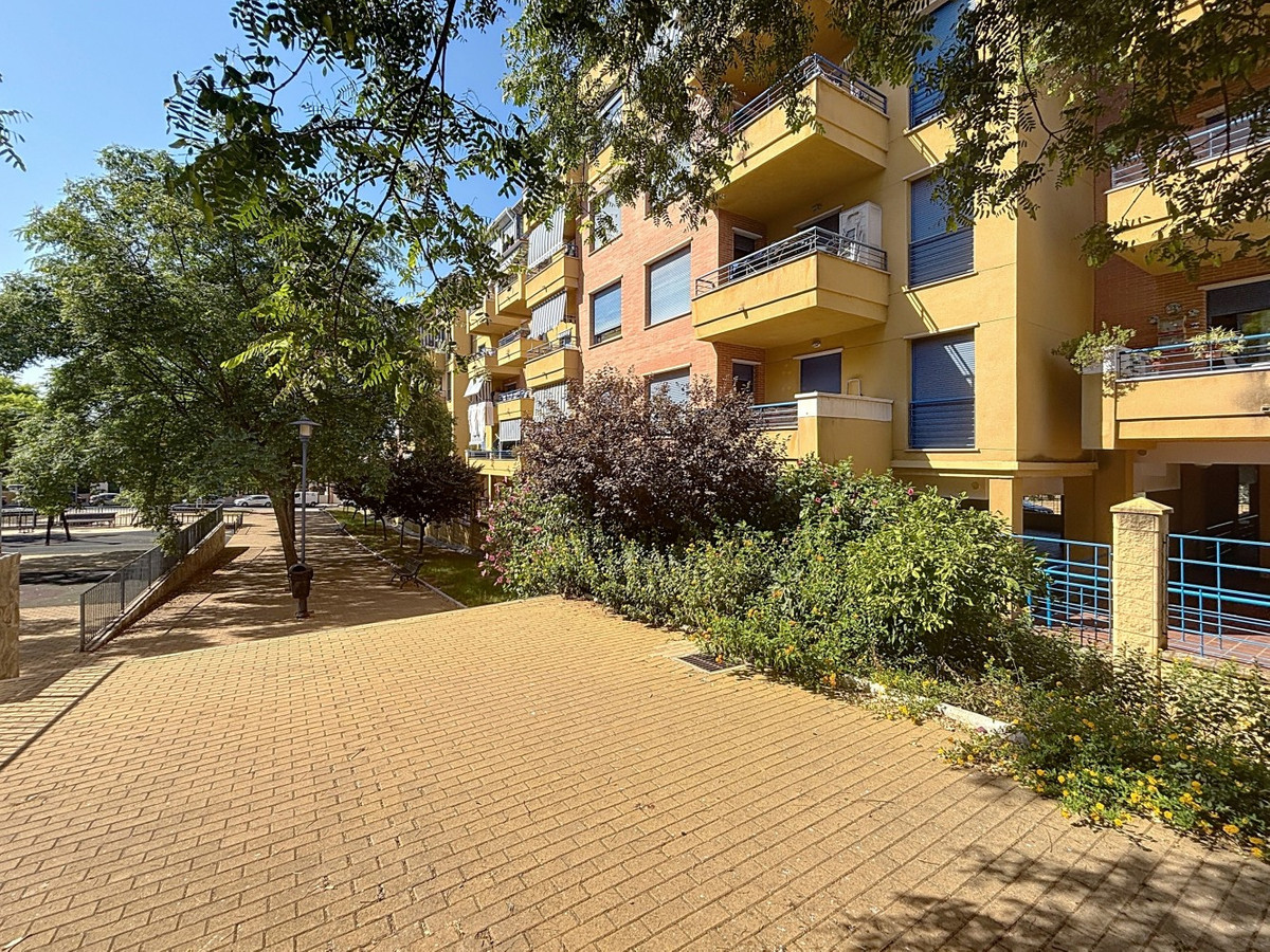 Te koop Middle Floor Apartment Costa Del Sol Torre Del Mar € 274.000,-