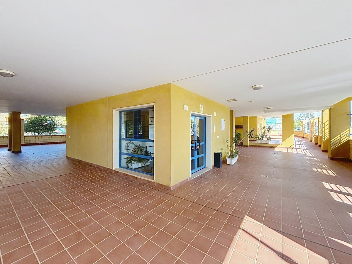 Te koop Middle Floor Apartment Costa Del Sol Torre Del Mar € 274.000,-