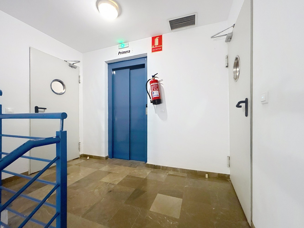 Te koop Middle Floor Apartment Costa Del Sol Torre Del Mar € 274.000,-