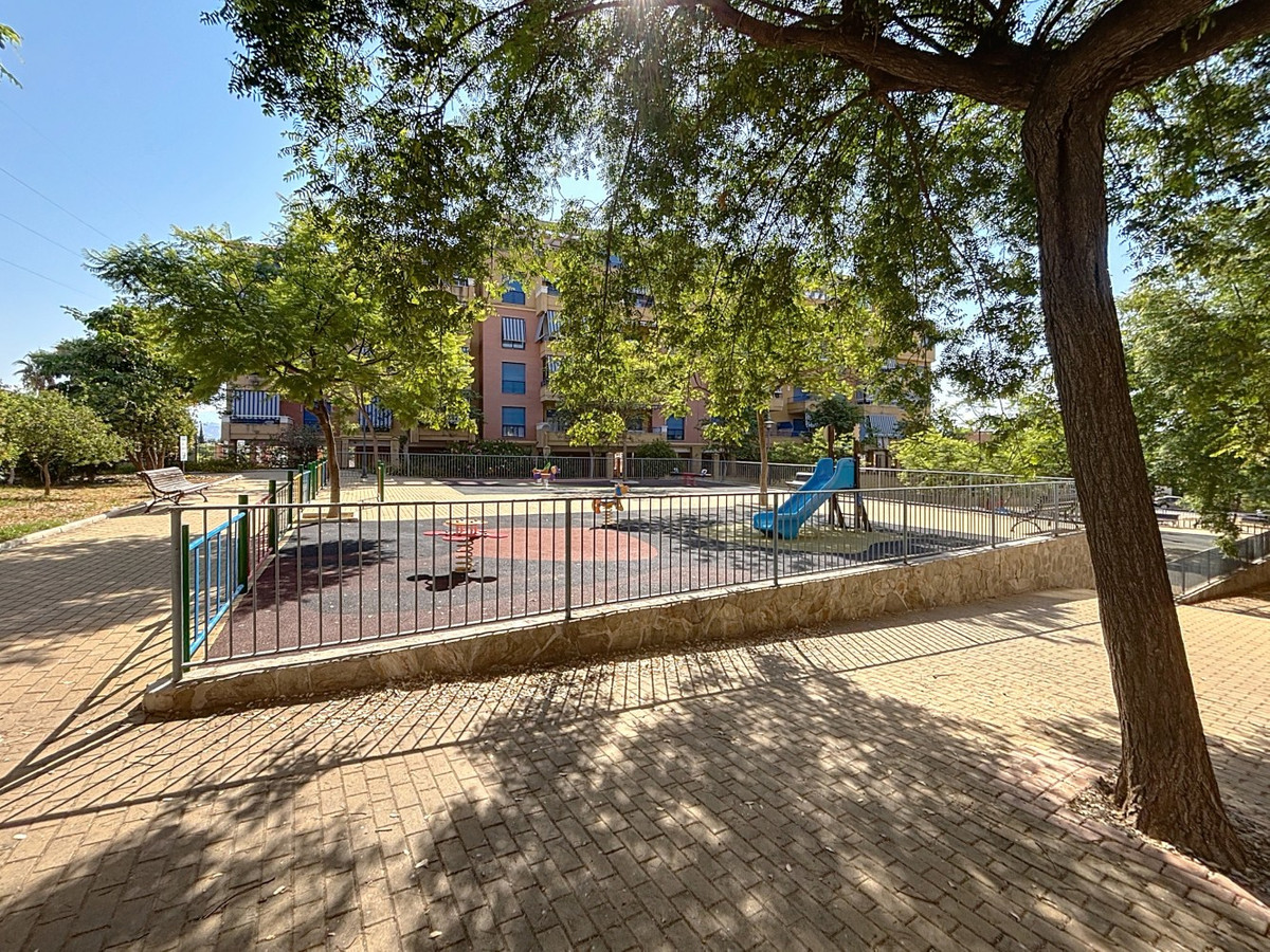 Te koop Middle Floor Apartment Costa Del Sol Torre Del Mar € 274.000,-