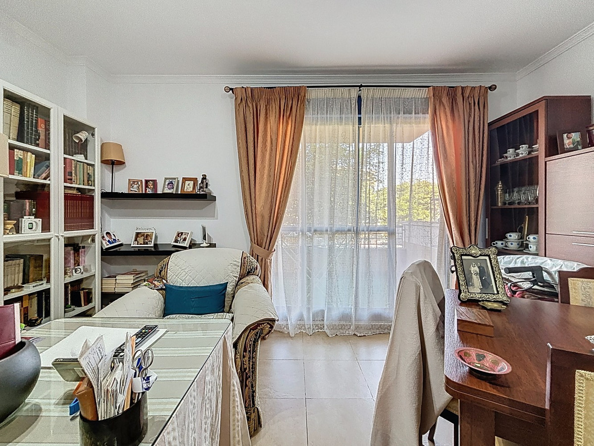 Te koop Middle Floor Apartment Costa Del Sol Torre Del Mar € 274.000,-