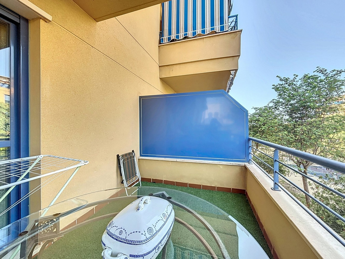 Te koop Middle Floor Apartment Costa Del Sol Torre Del Mar € 274.000,-