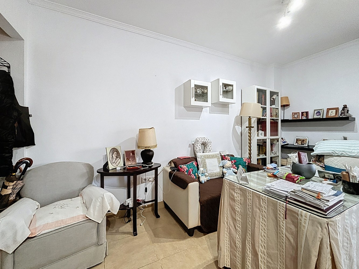 Te koop Middle Floor Apartment Costa Del Sol Torre Del Mar € 274.000,-