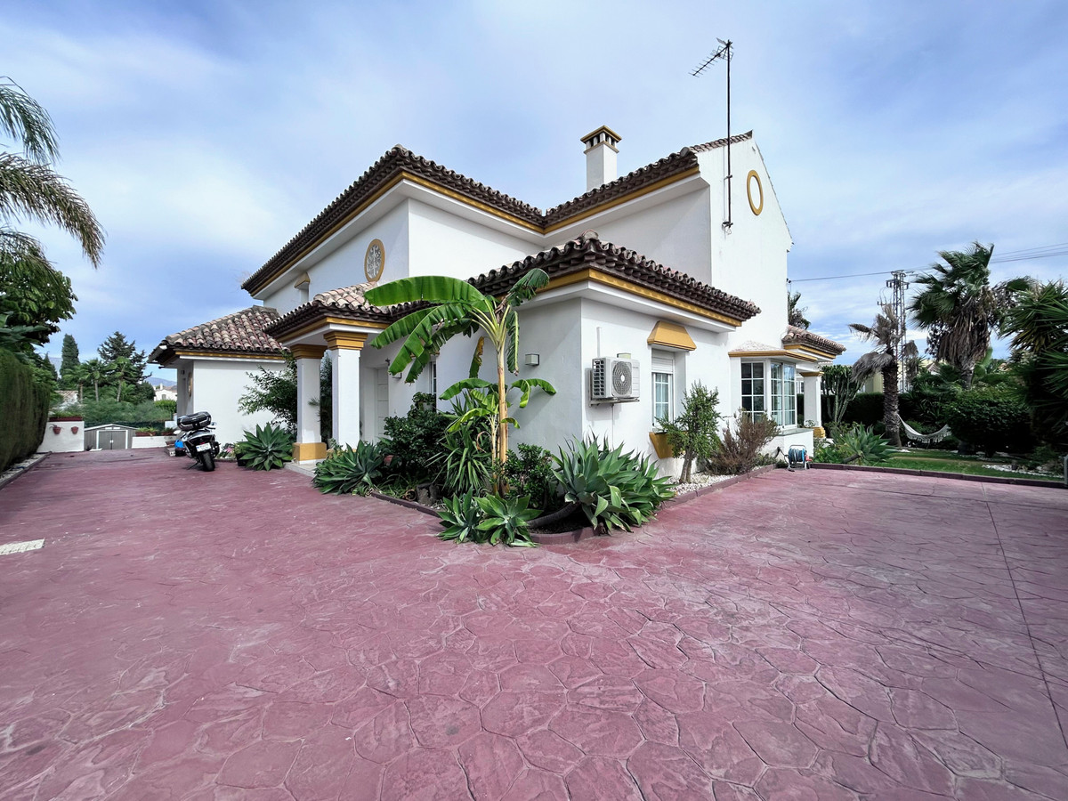Te koop Vrijstaande Villa Costa Del Sol Guadalmina Alta € 2.900.000,-