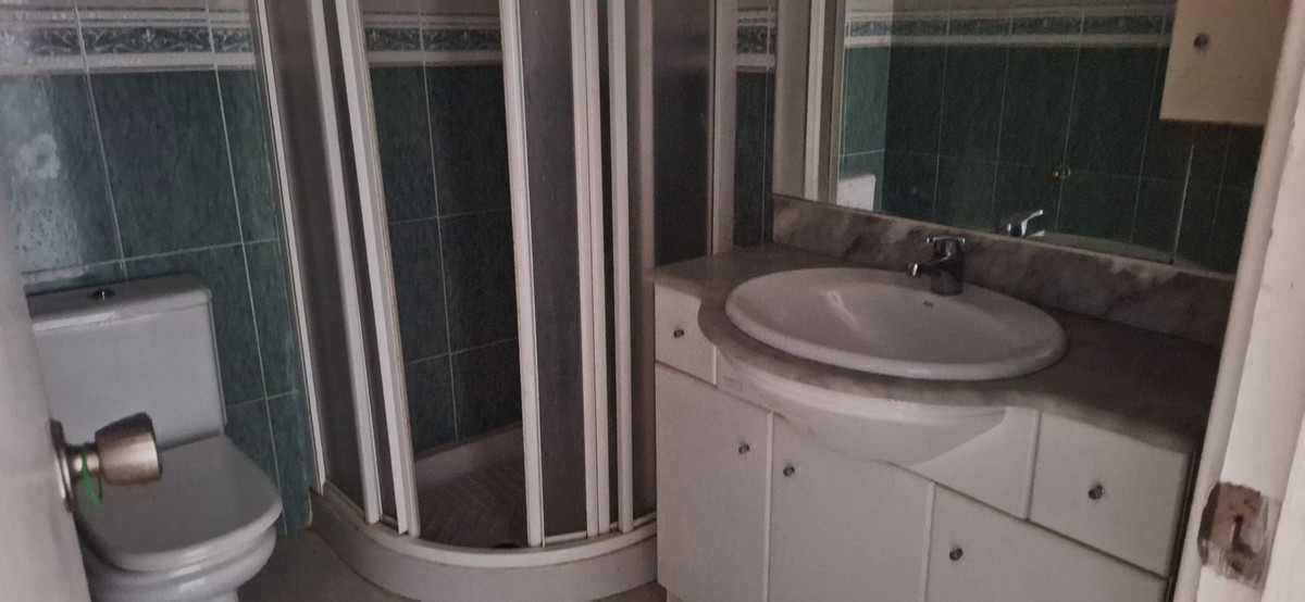 Te koop Herenhuis Costa Del Sol Atalaya € 220.000,-