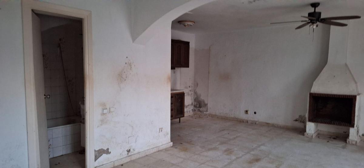 Te koop Herenhuis Costa Del Sol Atalaya € 220.000,-