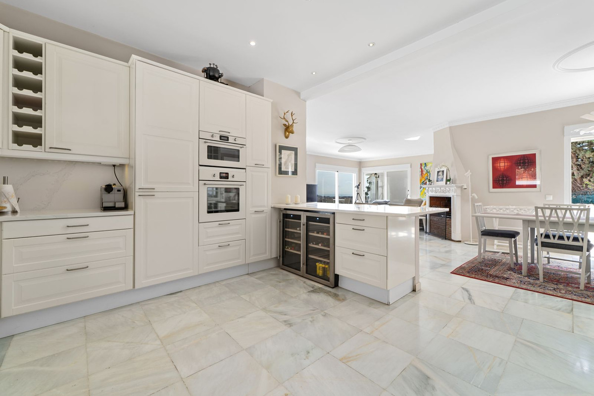 Te koop Vrijstaande Villa Costa Del Sol Sierrezuela € 1.795.000,-