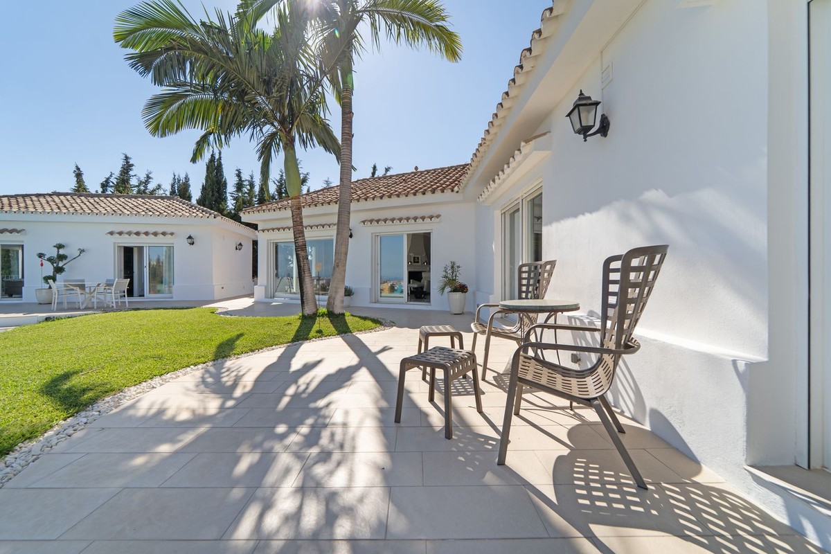 Te koop Vrijstaande Villa Costa Del Sol Sierrezuela € 1.795.000,-