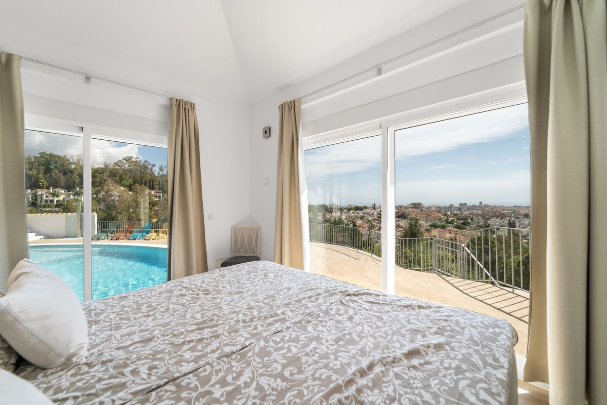 Te koop Vrijstaande Villa Costa Del Sol Sierrezuela € 1.795.000,-