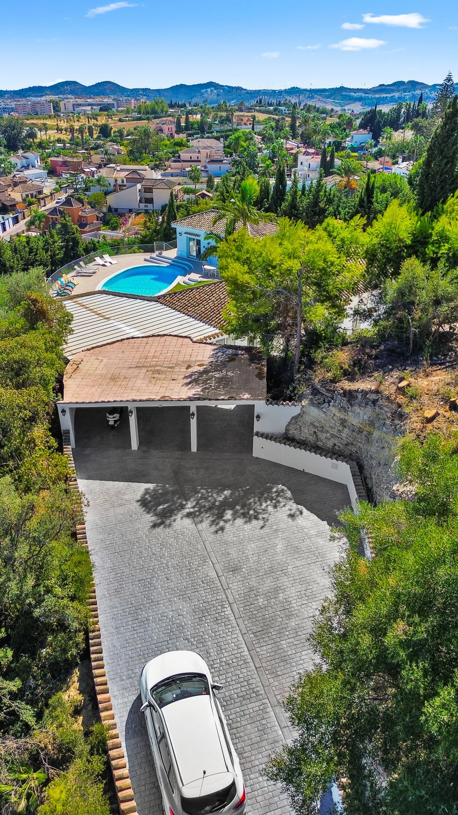 Te koop Vrijstaande Villa Costa Del Sol Sierrezuela € 1.795.000,-