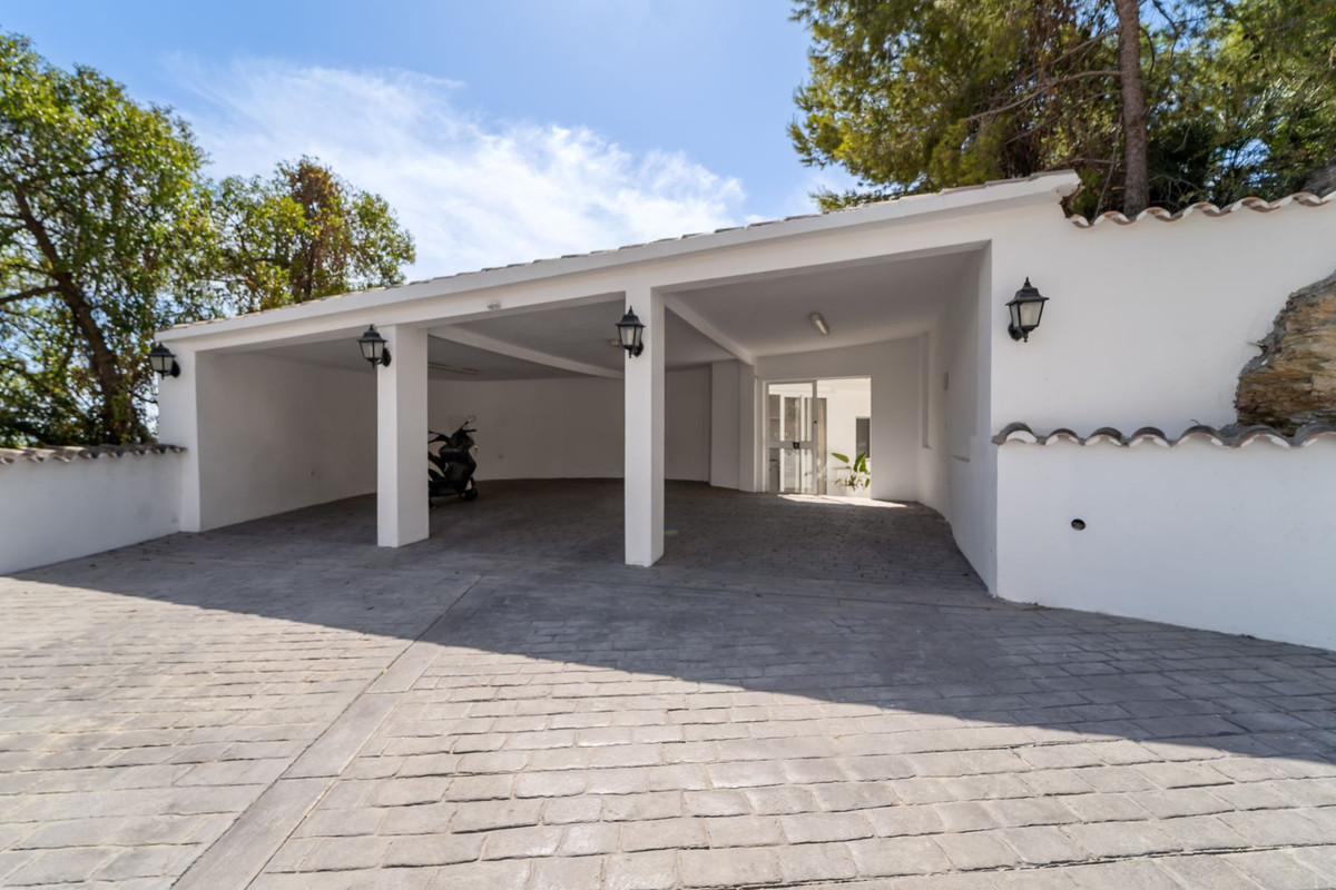 Te koop Vrijstaande Villa Costa Del Sol Sierrezuela € 1.795.000,-