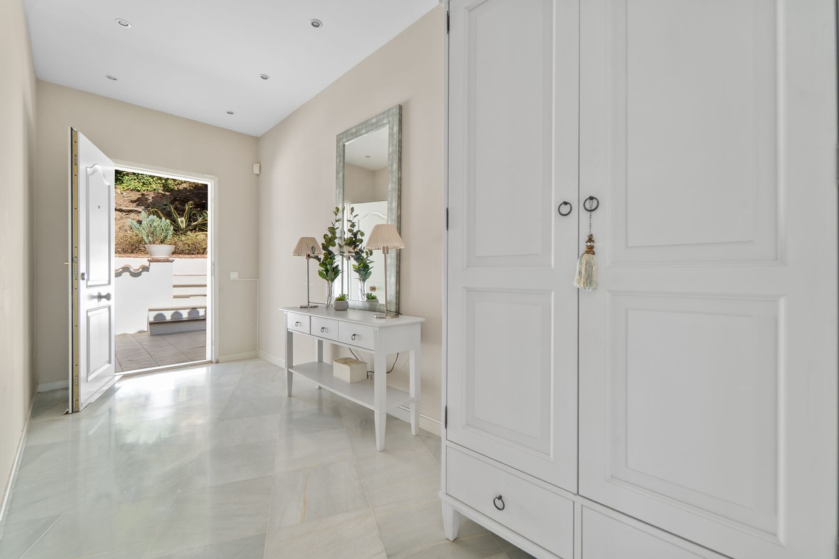 Te koop Vrijstaande Villa Costa Del Sol Sierrezuela € 1.795.000,-