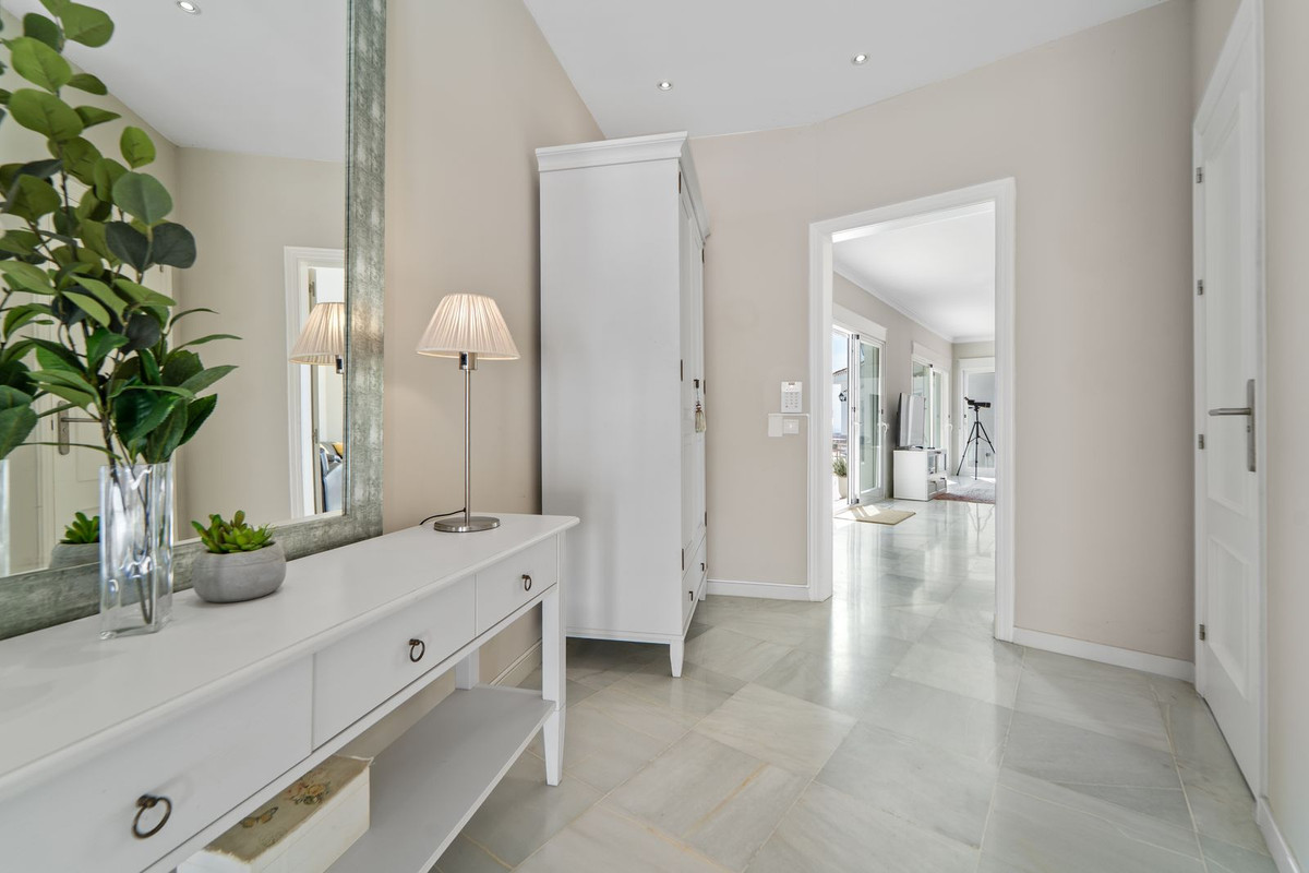 Te koop Vrijstaande Villa Costa Del Sol Sierrezuela € 1.795.000,-