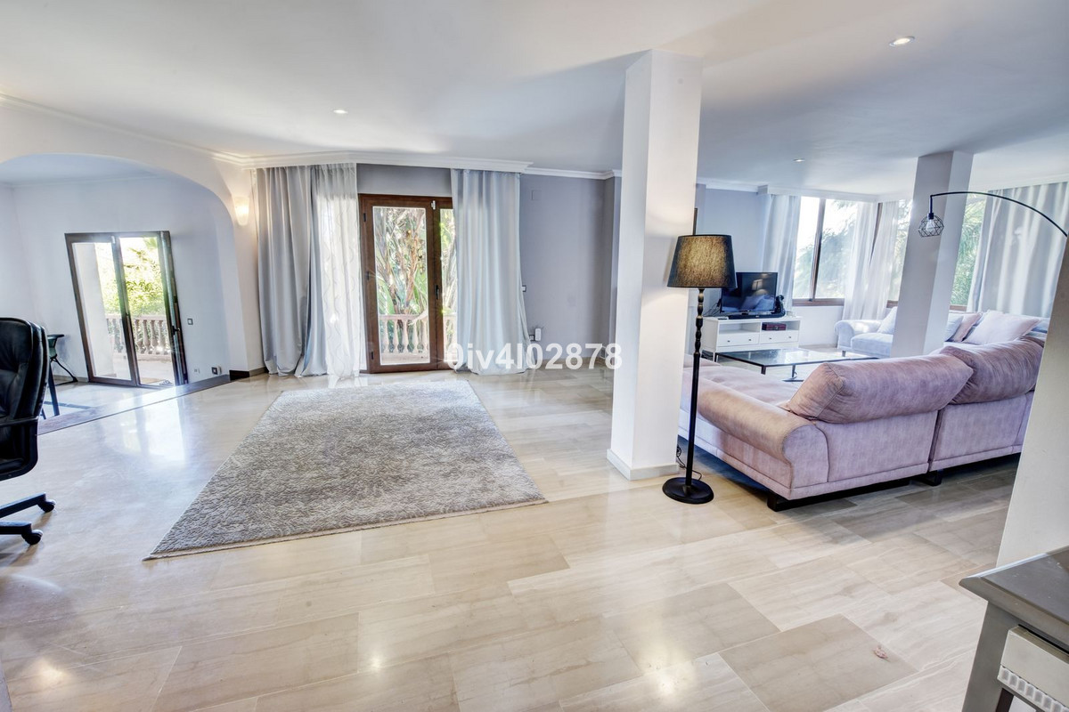 Te koop Vrijstaande Villa Costa Del Sol Benalmadena Costa € 1.890.000,-