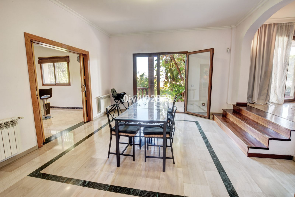 Te koop Vrijstaande Villa Costa Del Sol Benalmadena Costa € 1.890.000,-