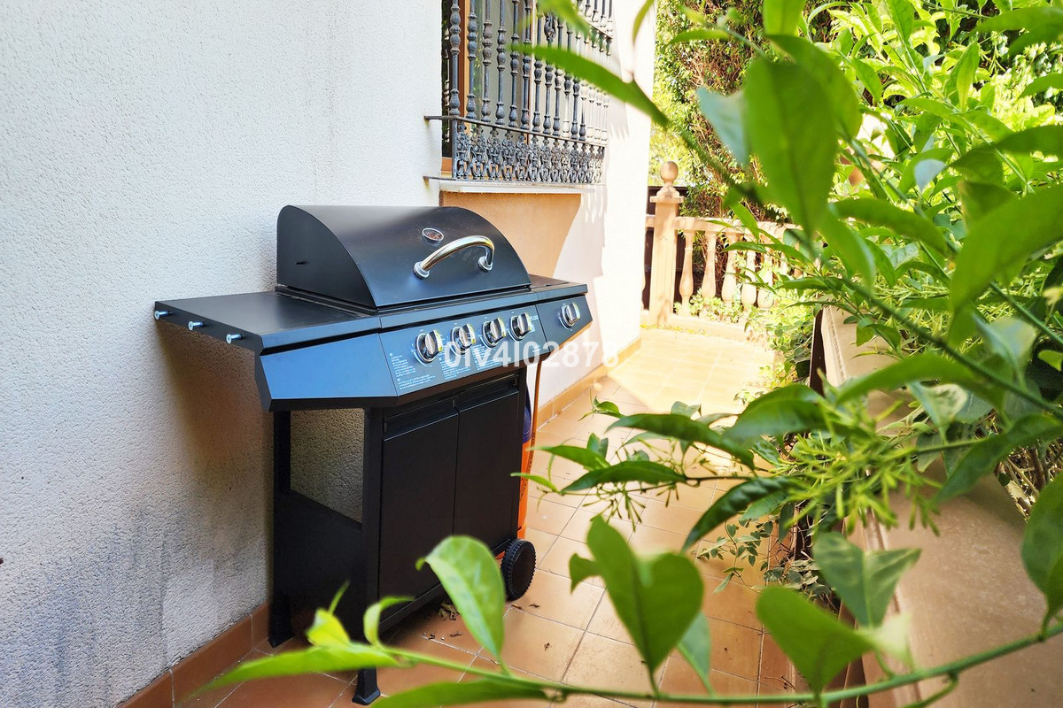 Te koop Vrijstaande Villa Costa Del Sol Benalmadena Costa € 1.890.000,-