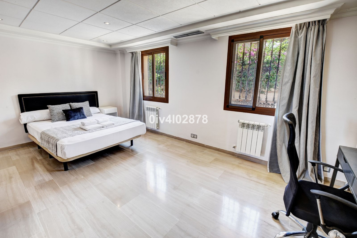 Te koop Vrijstaande Villa Costa Del Sol Benalmadena Costa € 1.890.000,-