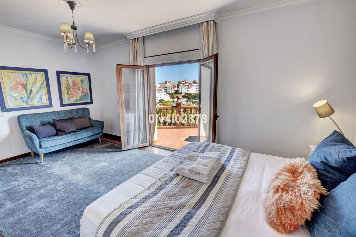 Te koop Vrijstaande Villa Costa Del Sol Benalmadena Costa € 1.890.000,-