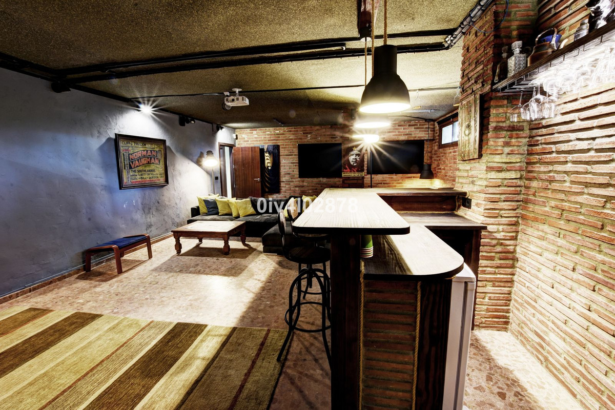 Te koop Vrijstaande Villa Costa Del Sol Benalmadena Costa € 1.890.000,-