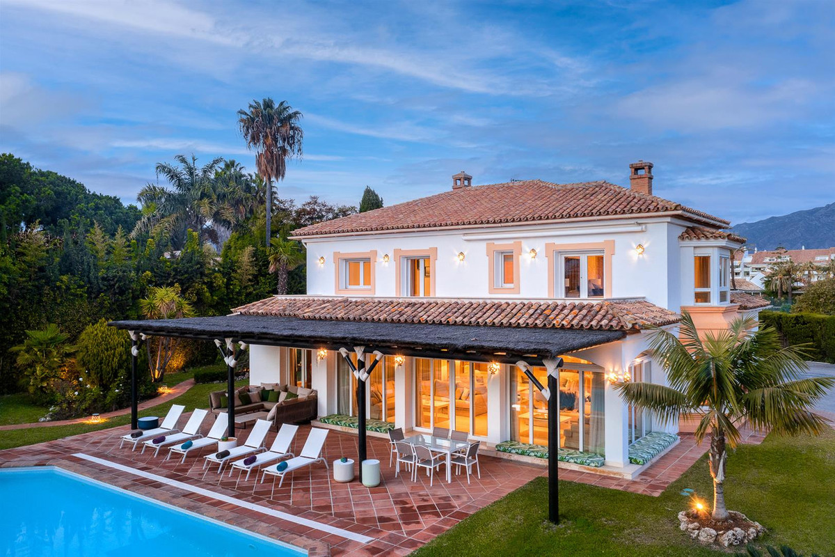 Te koop Vrijstaande Villa Costa Del Sol Guadalmina Baja € 3.250.000,-
