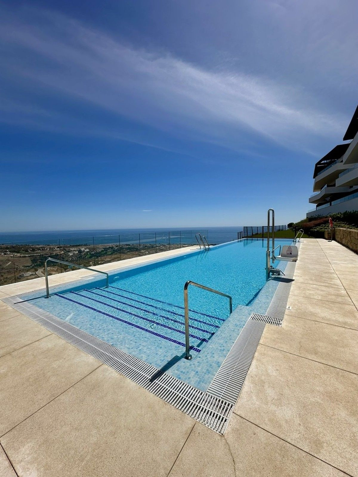 Te koop Middle Floor Apartment Costa Del Sol Rincón De La Victoria € 385.000,-