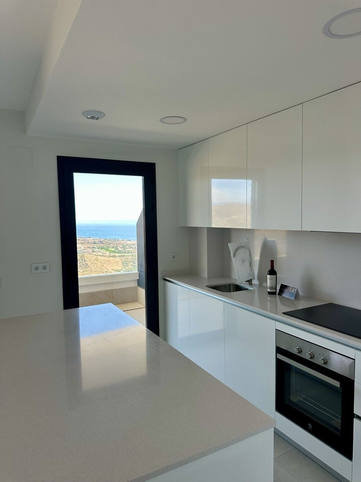 Te koop Middle Floor Apartment Costa Del Sol Rincón De La Victoria € 385.000,-