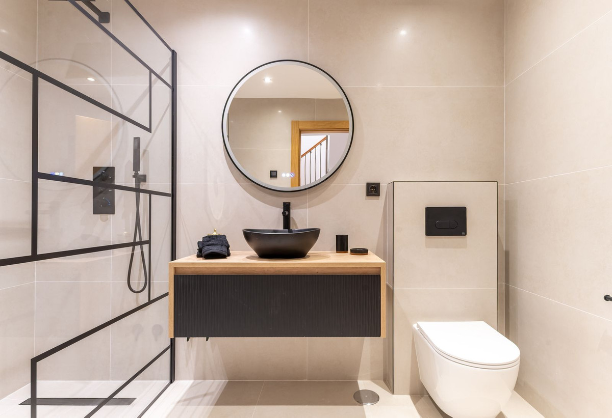 Te koop Herenhuis Costa Del Sol New Golden Mile € 695.000,-