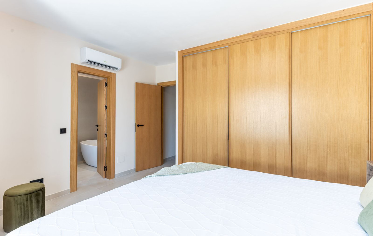 Te koop Herenhuis Costa Del Sol New Golden Mile € 695.000,-