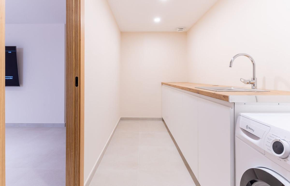 Te koop Herenhuis Costa Del Sol New Golden Mile € 695.000,-