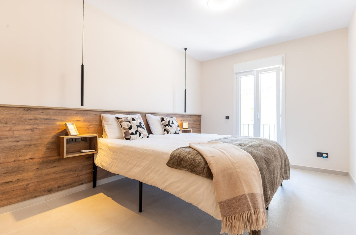 Te koop Herenhuis Costa Del Sol New Golden Mile € 695.000,-