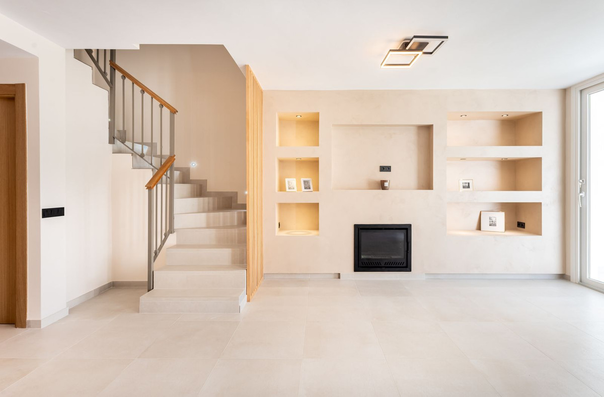 Te koop Herenhuis Costa Del Sol New Golden Mile € 695.000,-