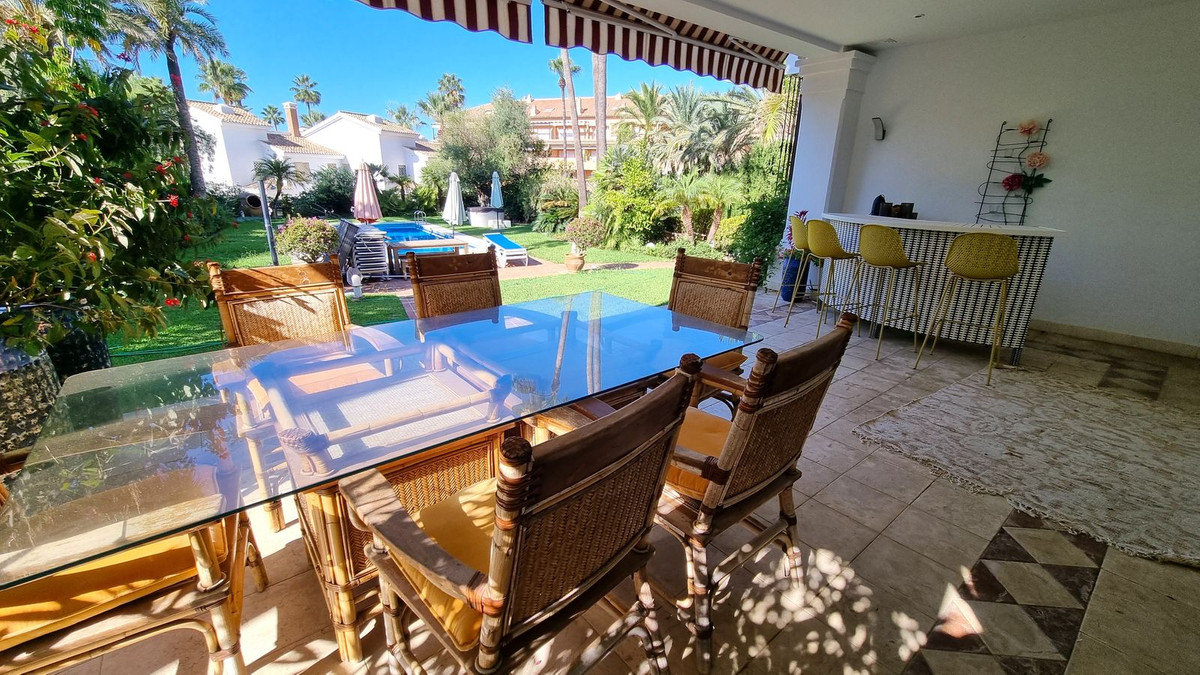 Te koop Vrijstaande Villa Costa Del Sol El Rosario € 2.900.000,-