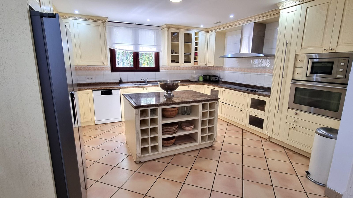 Te koop Vrijstaande Villa Costa Del Sol El Rosario € 2.900.000,-