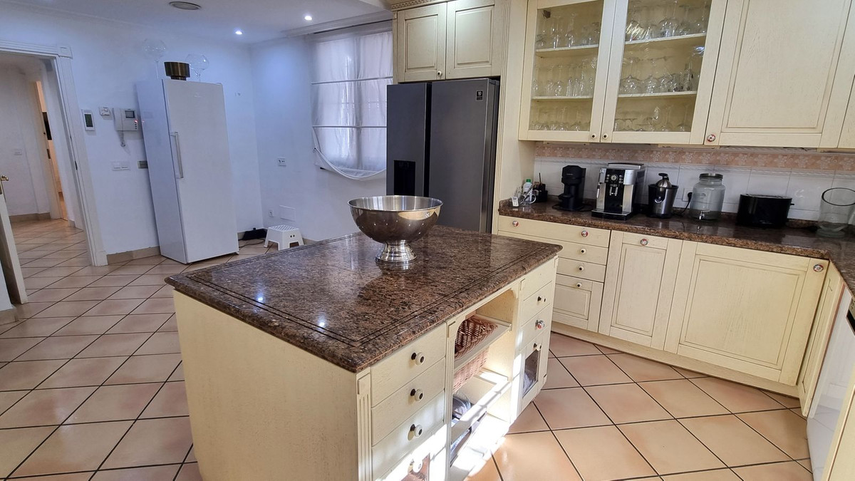 Te koop Vrijstaande Villa Costa Del Sol El Rosario € 2.900.000,-