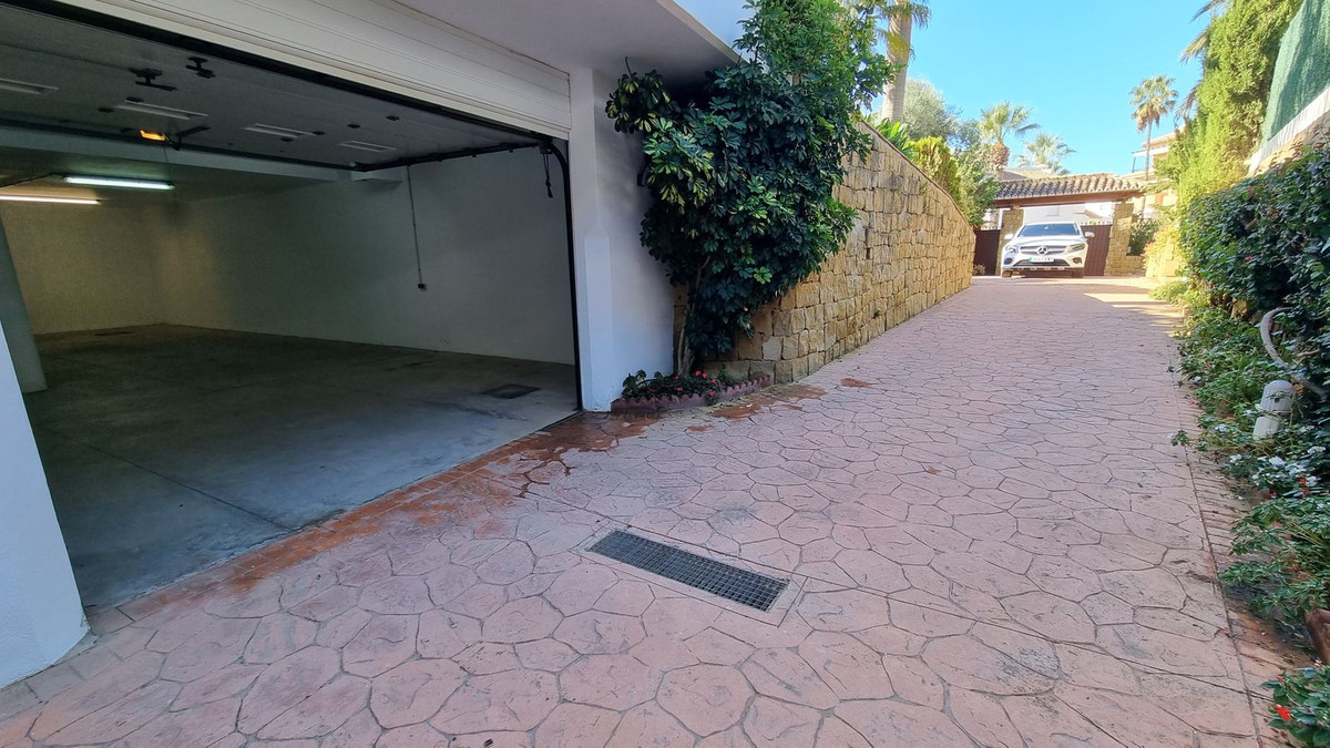 Te koop Vrijstaande Villa Costa Del Sol El Rosario € 2.900.000,-